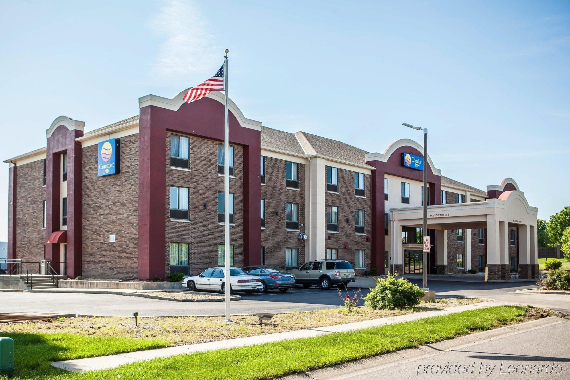 Super 8 By Wyndham Lees Summit Motel Lee's Summit Eksteriør bilde